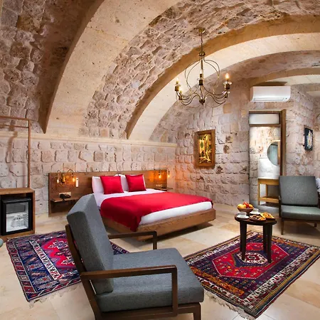 Woox Cappadocia * ウチヒサール